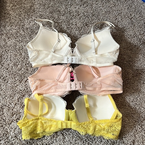 Victoria’s Secret bra bundle - Picture 4 of 7